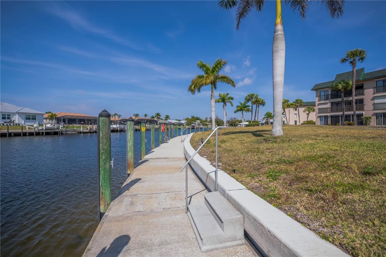 601 Shreve Street, Unit 33A, Punta Gorda, FL 33950 Photo