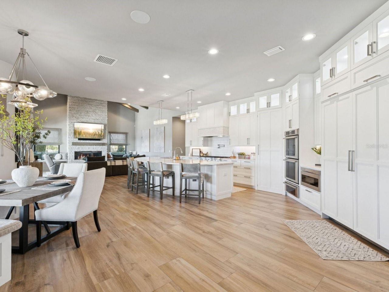 22151 Lake Seneca Road, Eustis, FL 32736 Photo