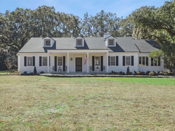 15722 E OAKLAND AVENUE, WINTER GARDEN, FL 34787