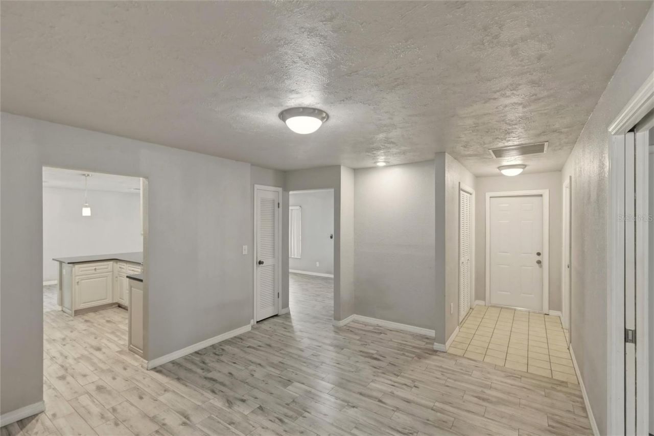 1125 Danny Dr, Sarasota, FL 34243 Photo