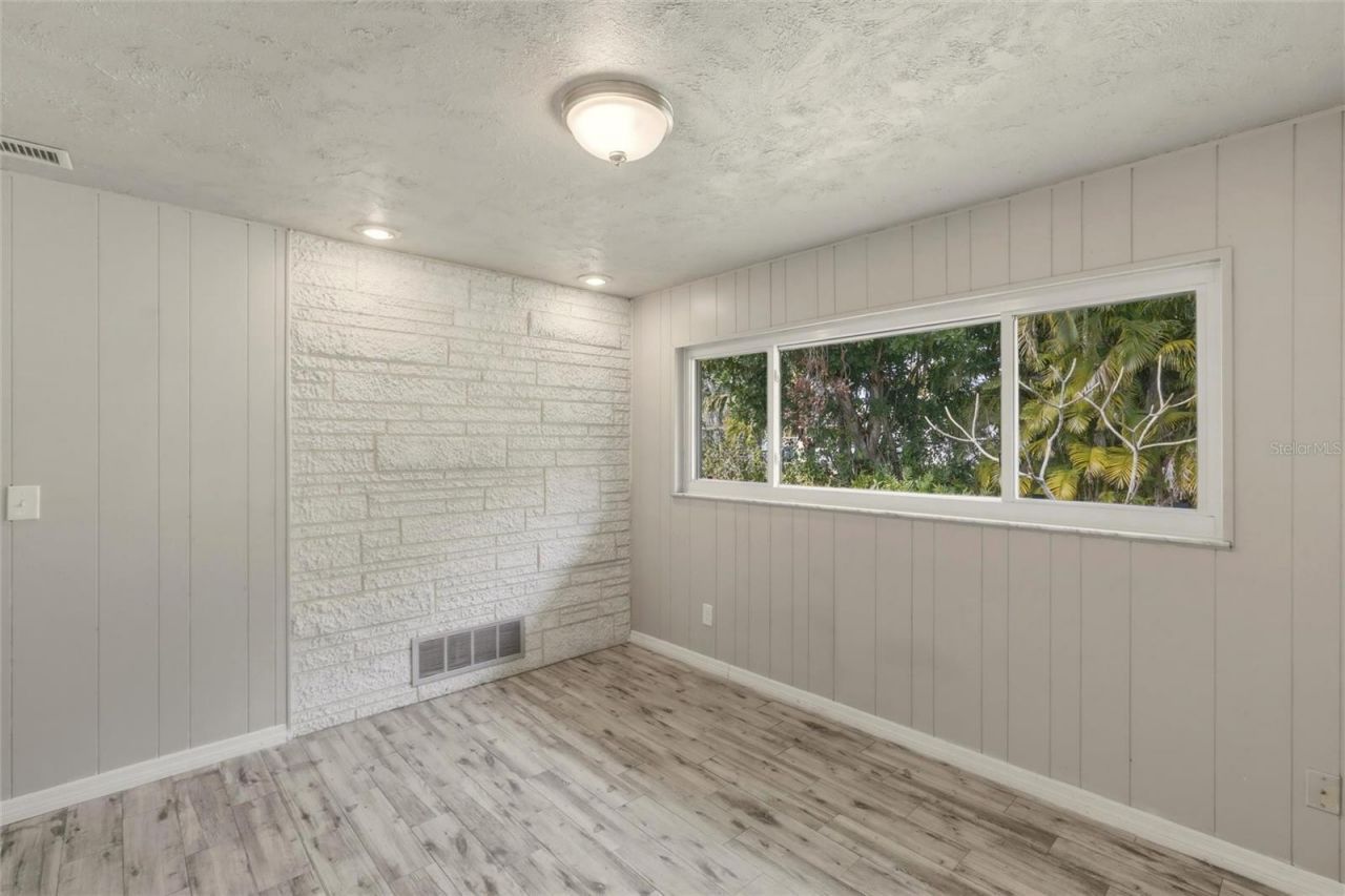 1125 Danny Dr, Sarasota, FL 34243 Photo