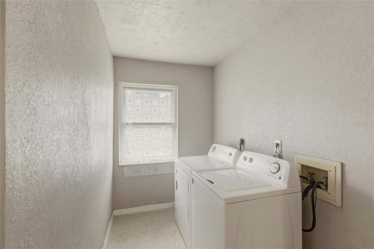 1125 Danny Dr, Sarasota, FL 34243 Photo