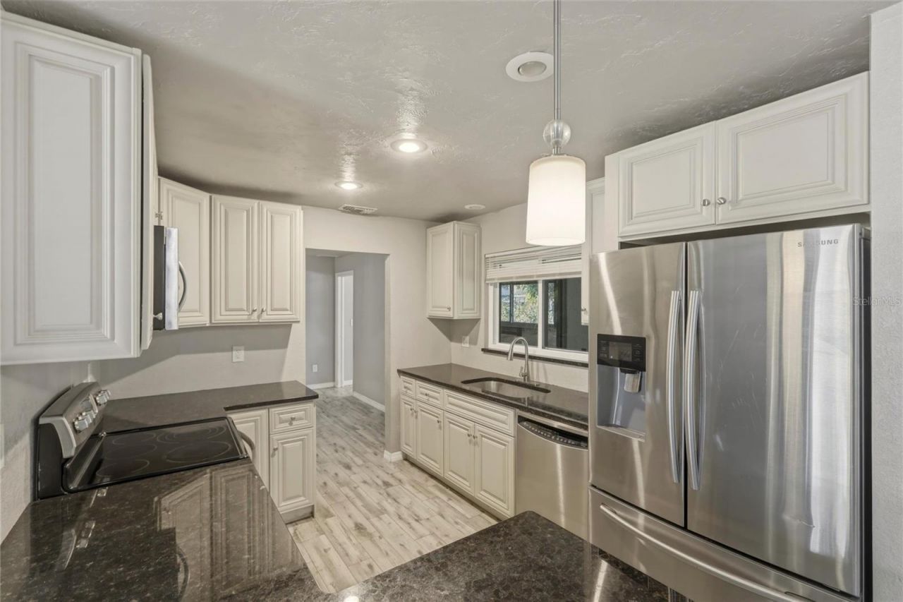 1125 Danny Dr, Sarasota, FL 34243 Photo