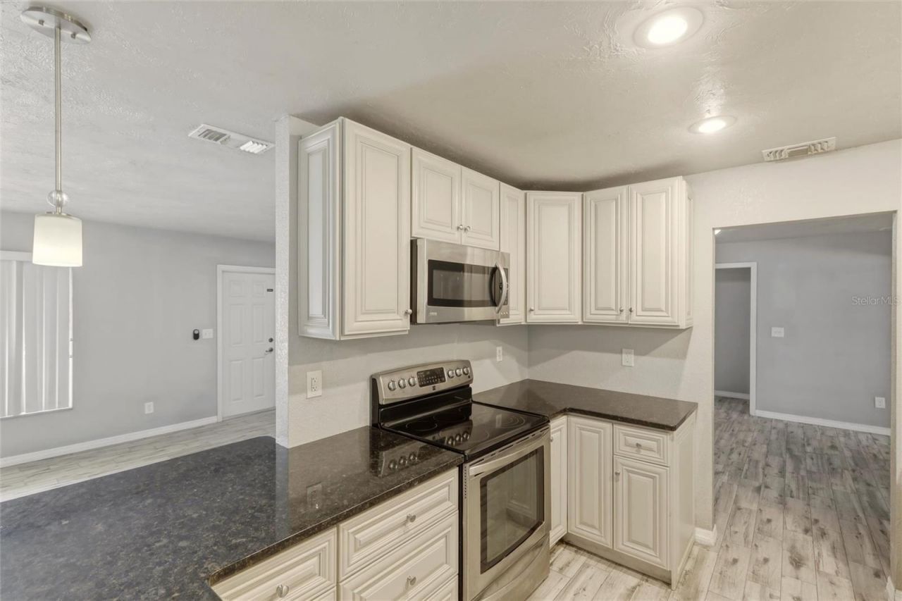 1125 Danny Dr, Sarasota, FL 34243 Photo