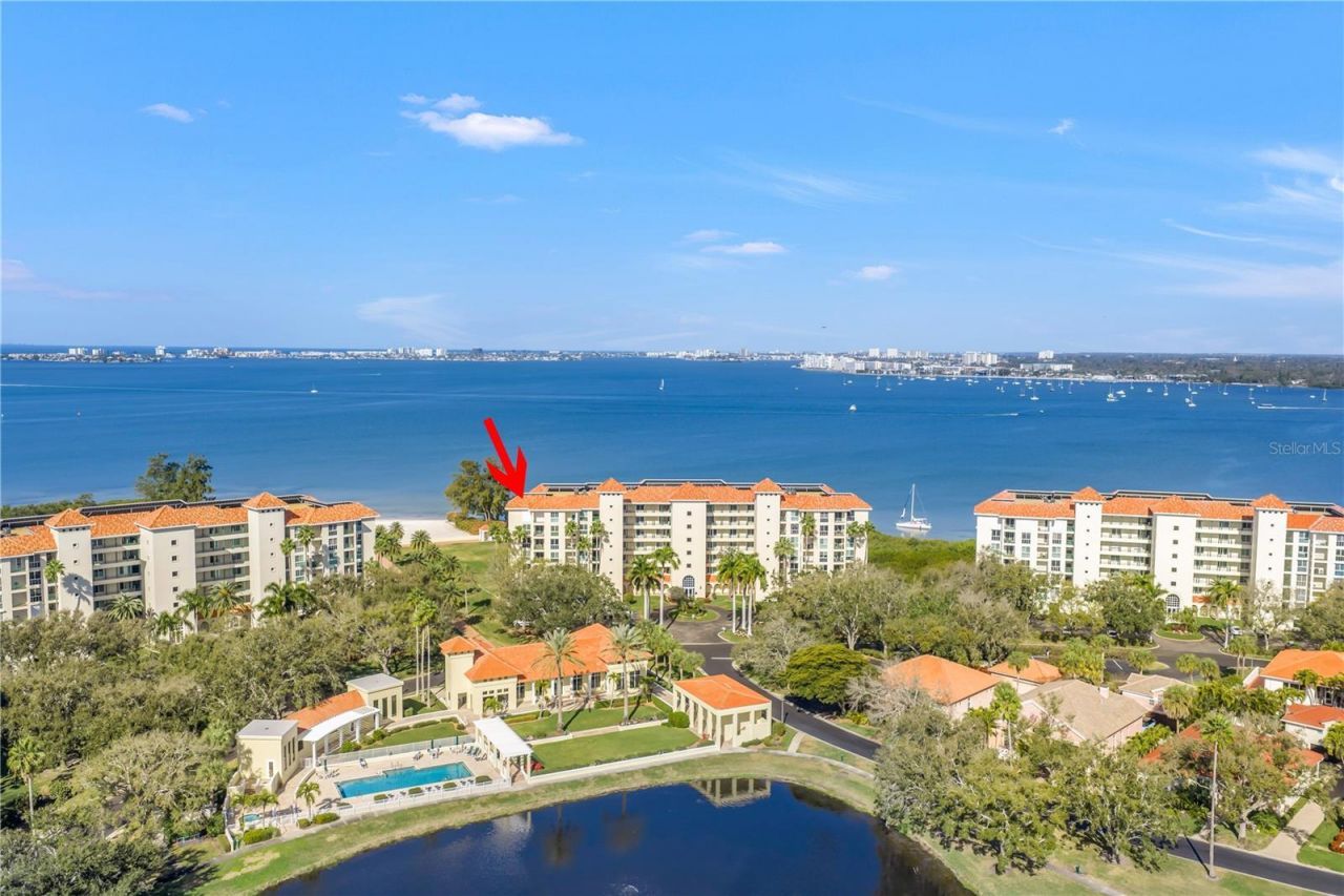 4737 Dolphin Cay Lane S, Unit 401, Saint Petersburg, FL 33711 Photo