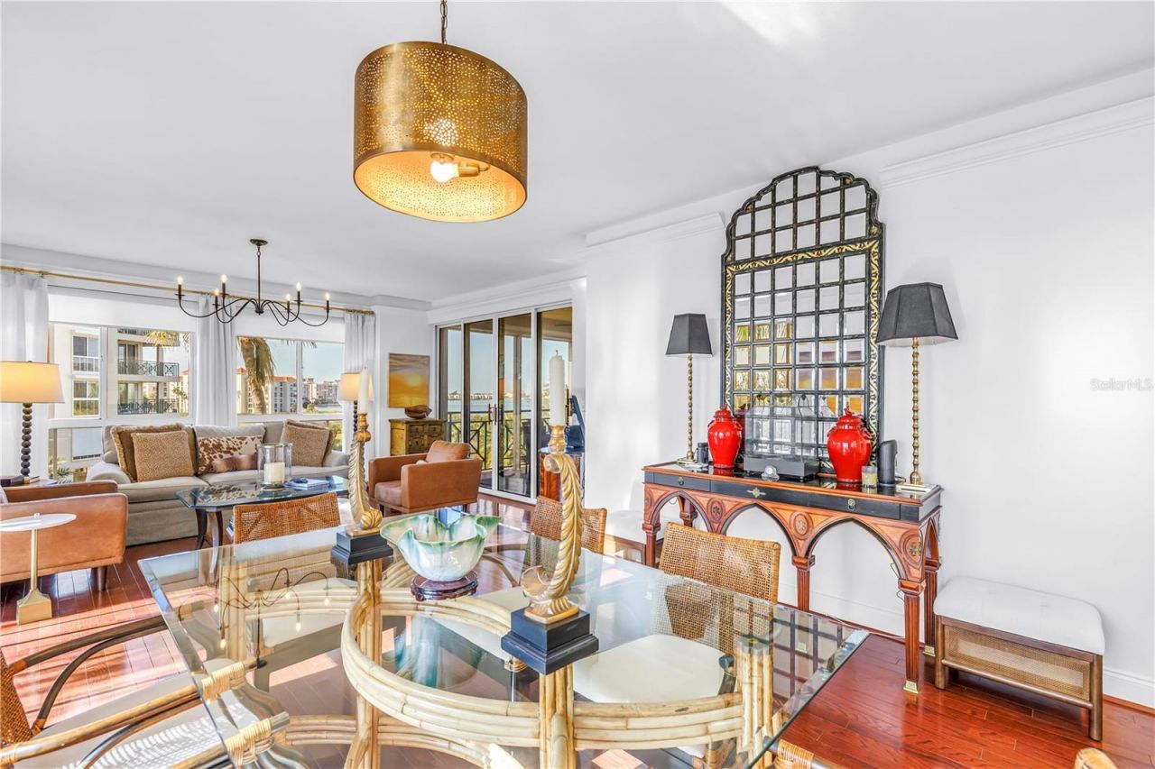 4737 Dolphin Cay Lane S, Unit 401, Saint Petersburg, FL 33711 Photo