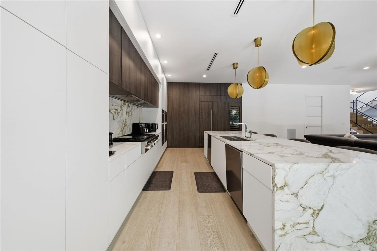 814 S Davis Boulevard, Tampa, FL 33606 Photo