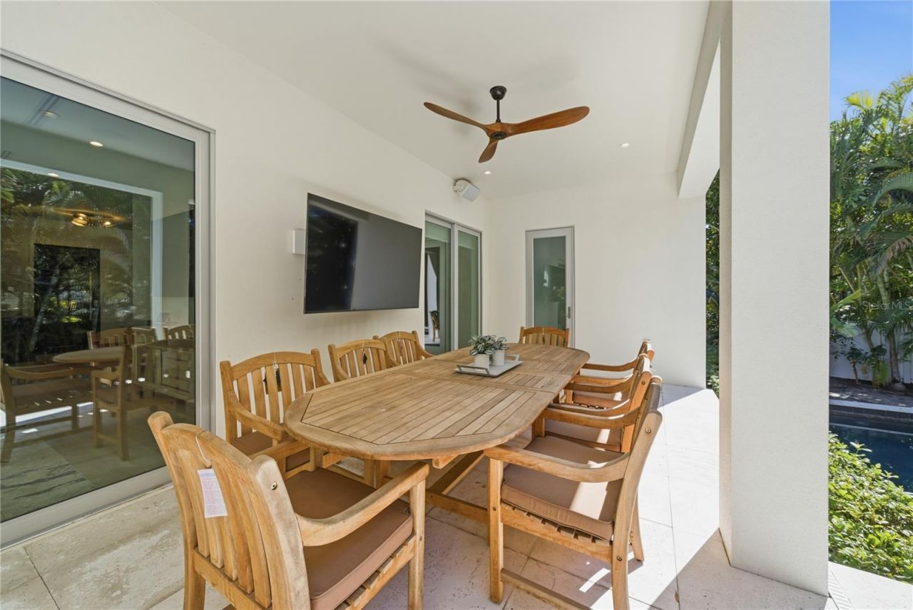 814 S Davis Boulevard, Tampa, FL 33606 Photo