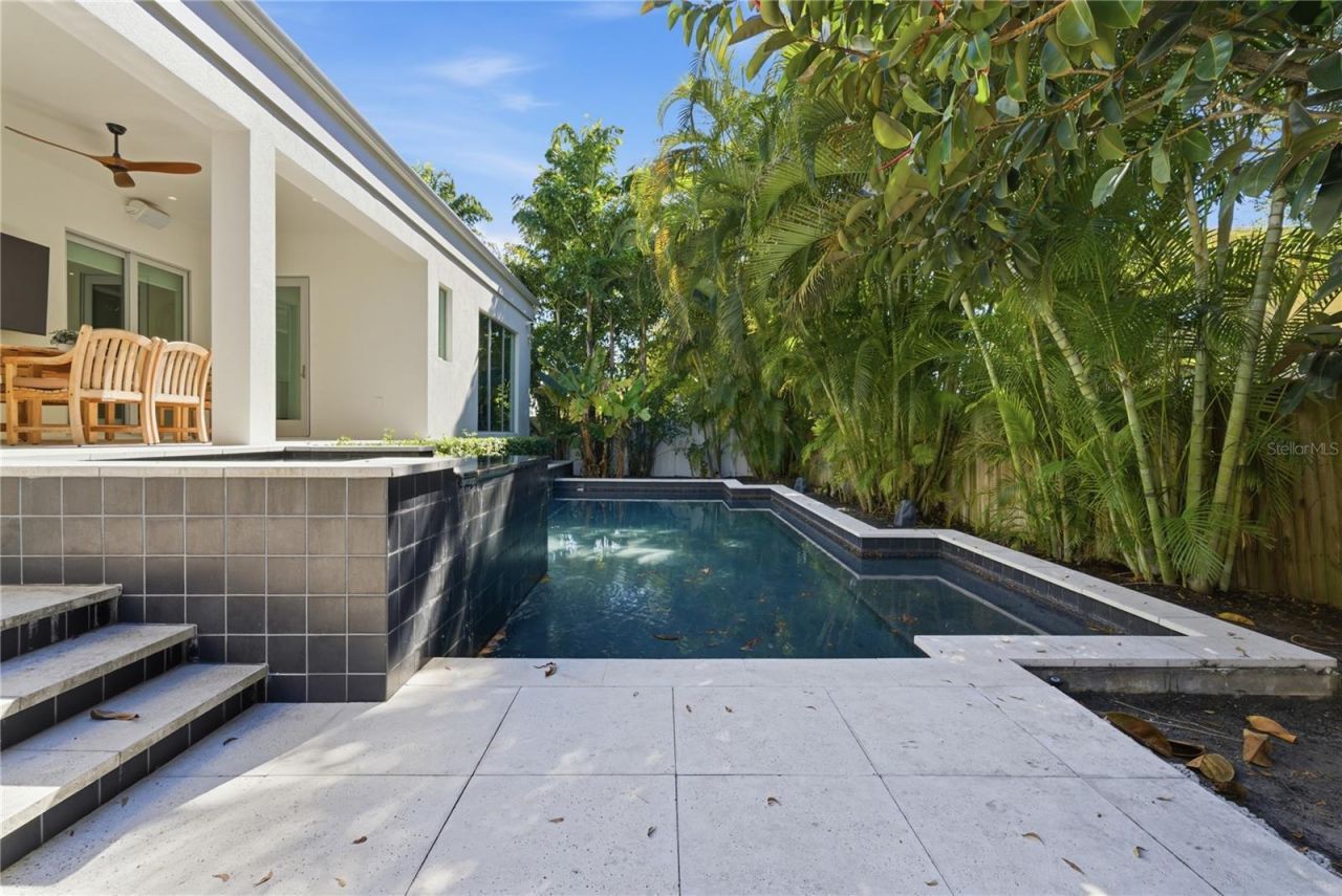 814 S Davis Boulevard, Tampa, FL 33606 Photo