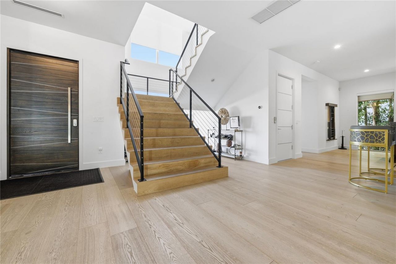 814 S Davis Boulevard, Tampa, FL 33606 Photo