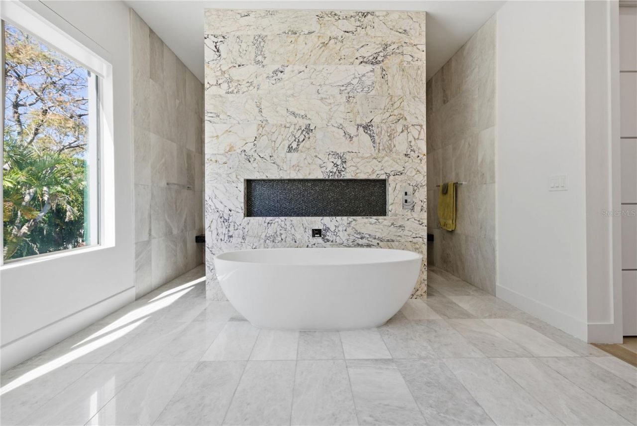 814 S Davis Boulevard, Tampa, FL 33606 Photo