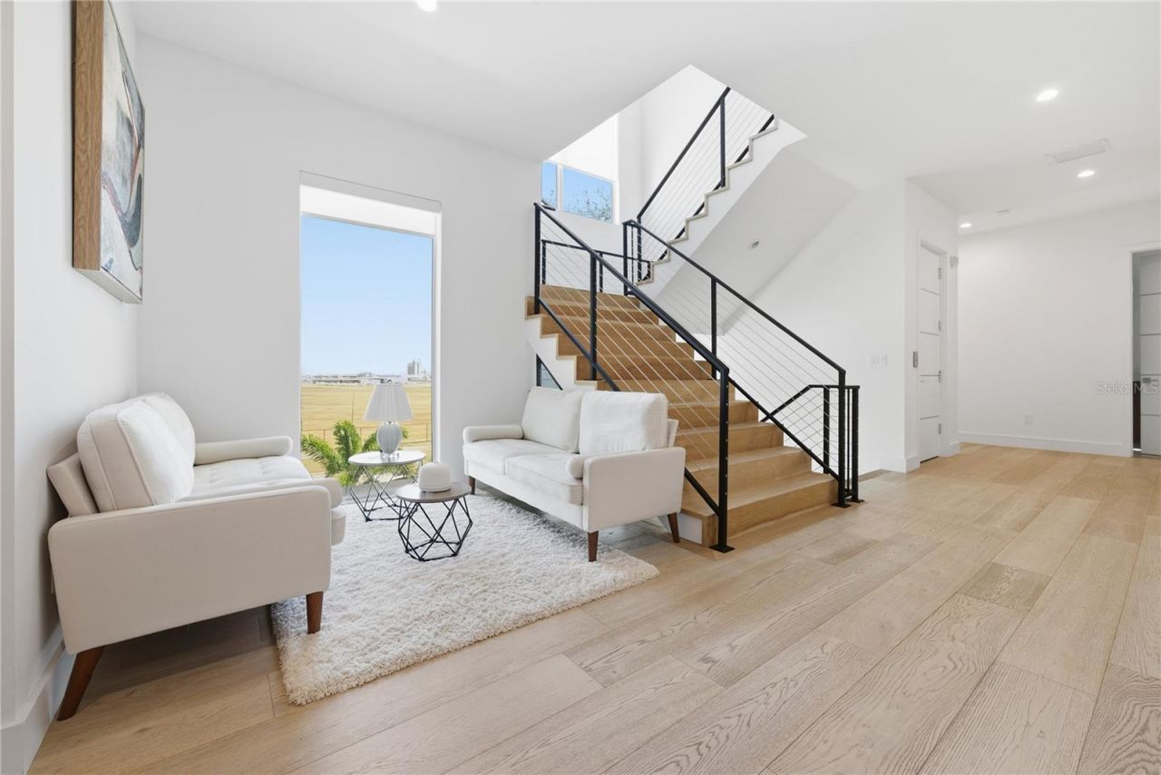 814 S Davis Boulevard, Tampa, FL 33606 Photo