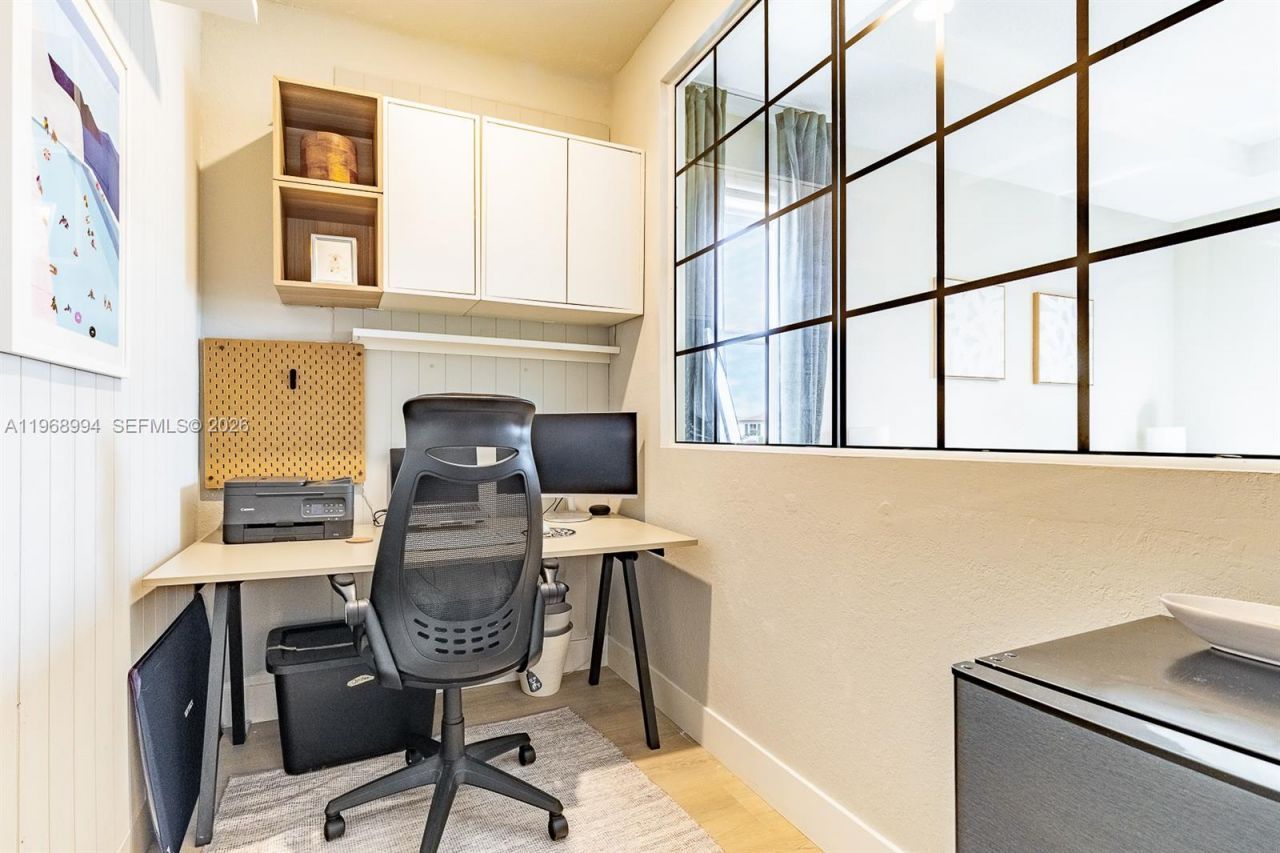 2370 NW 131st Cir, Miami, FL 33167 Photo