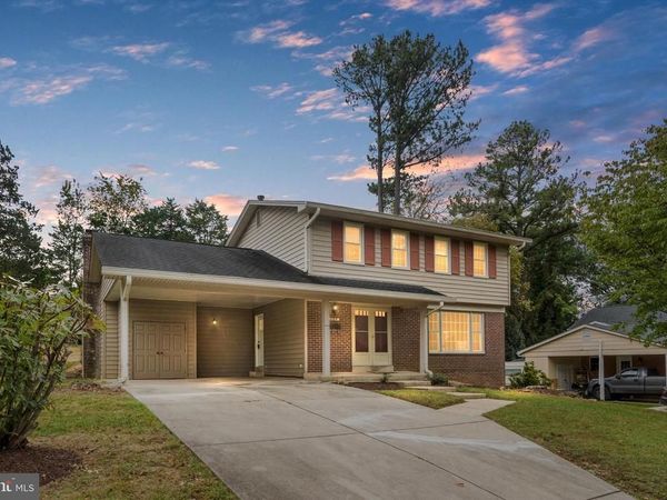 686 COLLEGE PARKWAY, ROCKVILLE, MD 20850