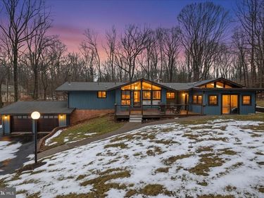 9508 WATTS ROAD, GREAT FALLS, VA 22066