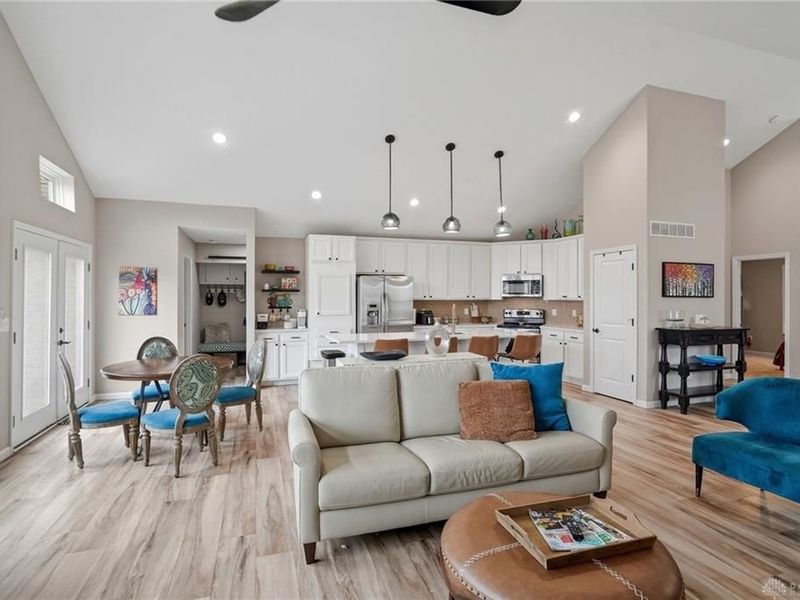 7533 W Whitehall Circle, West Chester, OH 45069 Photo 11