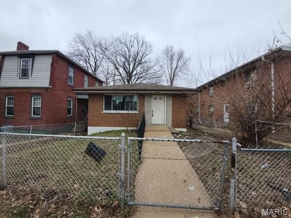 5924 Michigan Avenue , St Louis, MO 63111