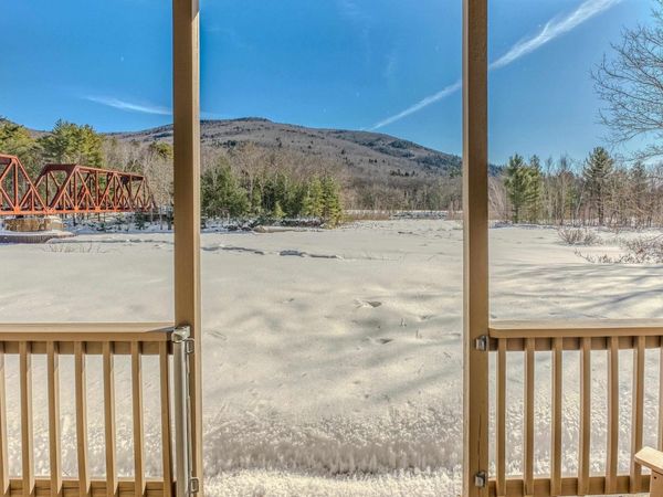 20 Crossing Drive, Unit 104, Woodstock, NH 03293