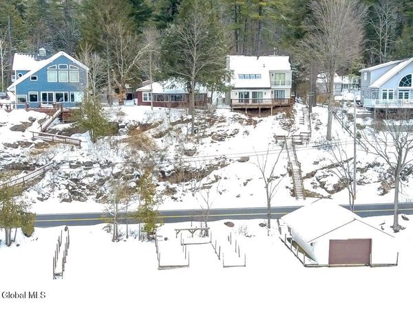 41 Hanneford Road, Queensbury, NY 12804