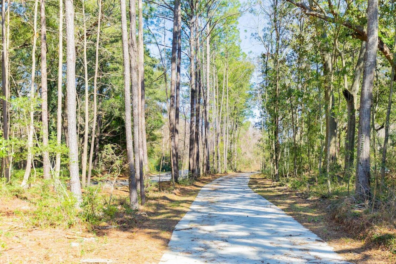 1635 John Fenwick Lane Photo 8