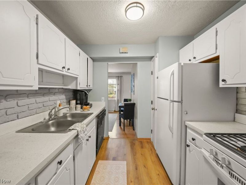 2115 Presidential Parkway, Unit 4, Twinsburg, OH 44087 Photo 7