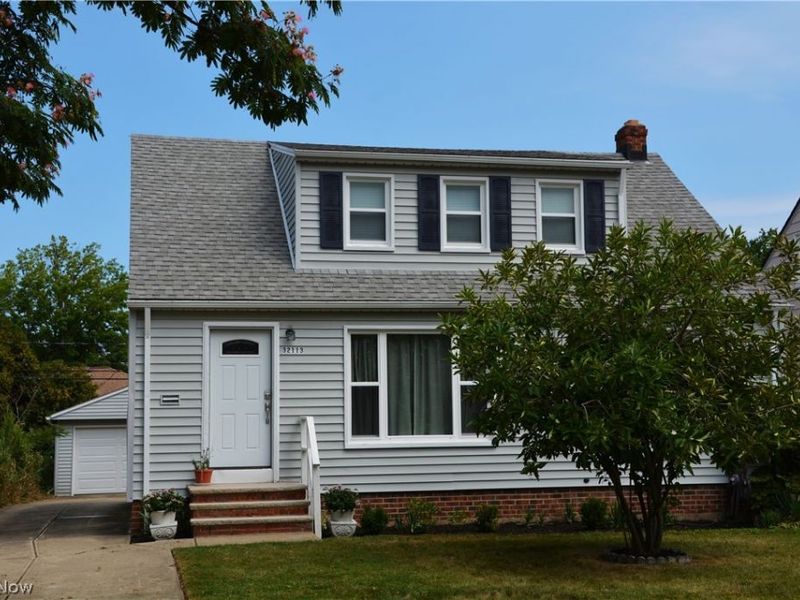 32113 Dickerson Road, Willowick, OH 44095 Photo 2