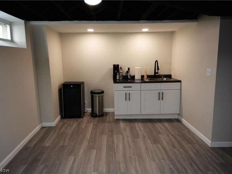 32113 Dickerson Road, Willowick, OH 44095 Photo 31