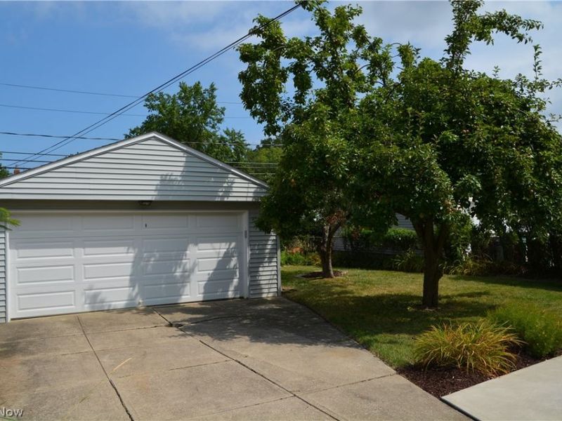 32113 Dickerson Road, Willowick, OH 44095 Photo 36