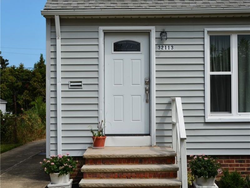 32113 Dickerson Road, Willowick, OH 44095 Photo 4