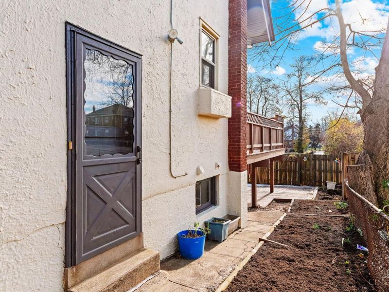 3625 Zinsle Avenue, Cincinnati, OH 45213 Photo 39