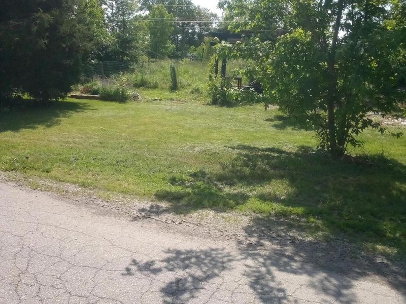 405 Hedges Street, Ashville, OH 43103 Photo 3