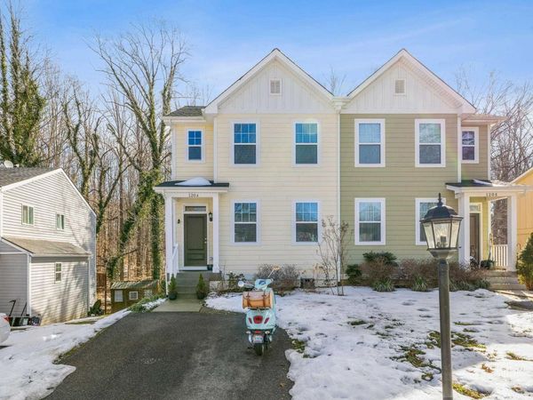 120 LONGWOOD DR, Unit A, Charlottesville, VA 22903