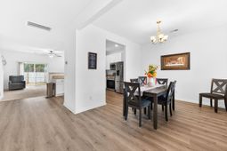 122 Spencer Circle photo 4