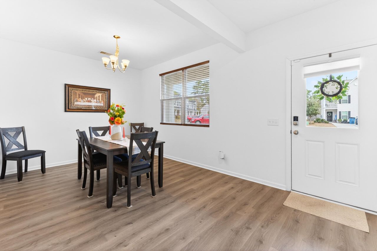 122 Spencer Circle Photo 6