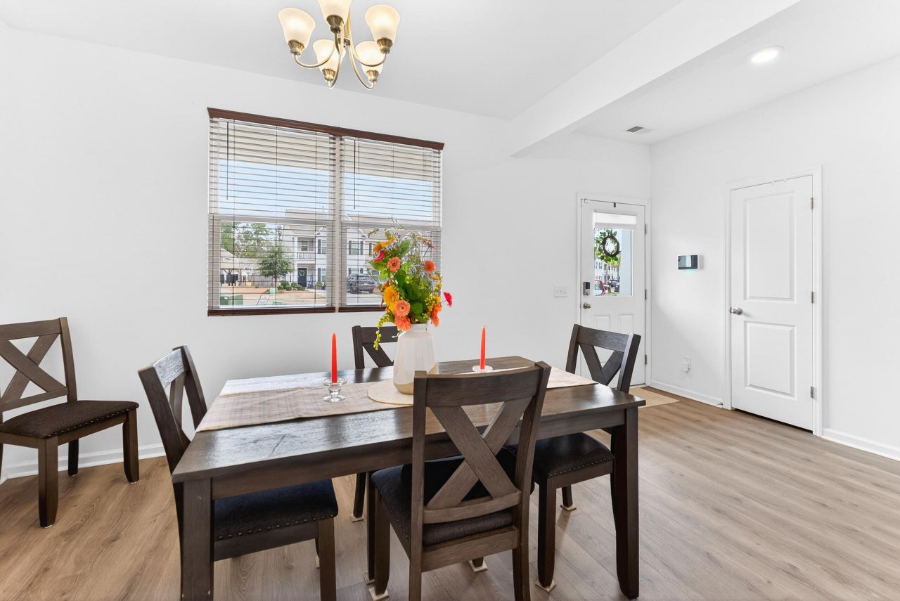 122 Spencer Circle Photo 7