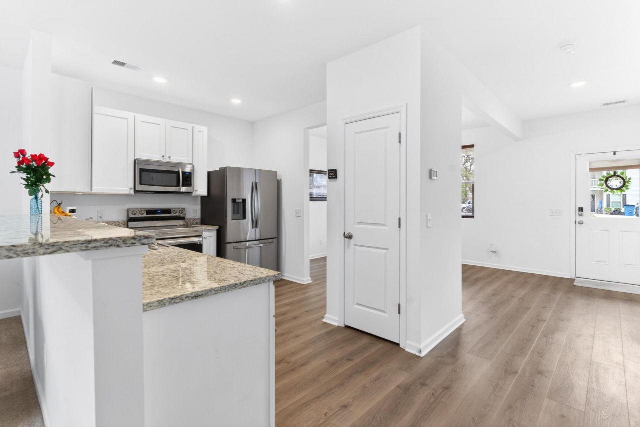 122 Spencer Circle Photo 8