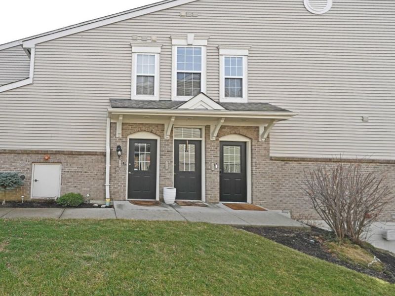 349 Skyview Court, Ludlow, KY 41016 Photo 2