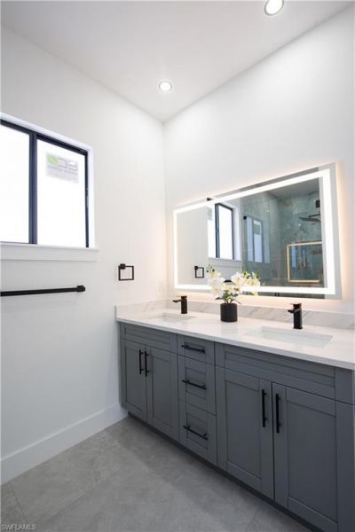 3115 2nd St Sw, Lehigh Acres, FL 33976 Photo