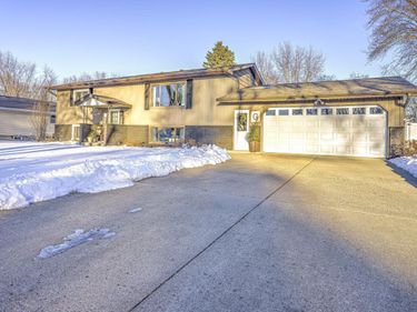 801 S Chandler Avenue, Litchfield, MN 55355