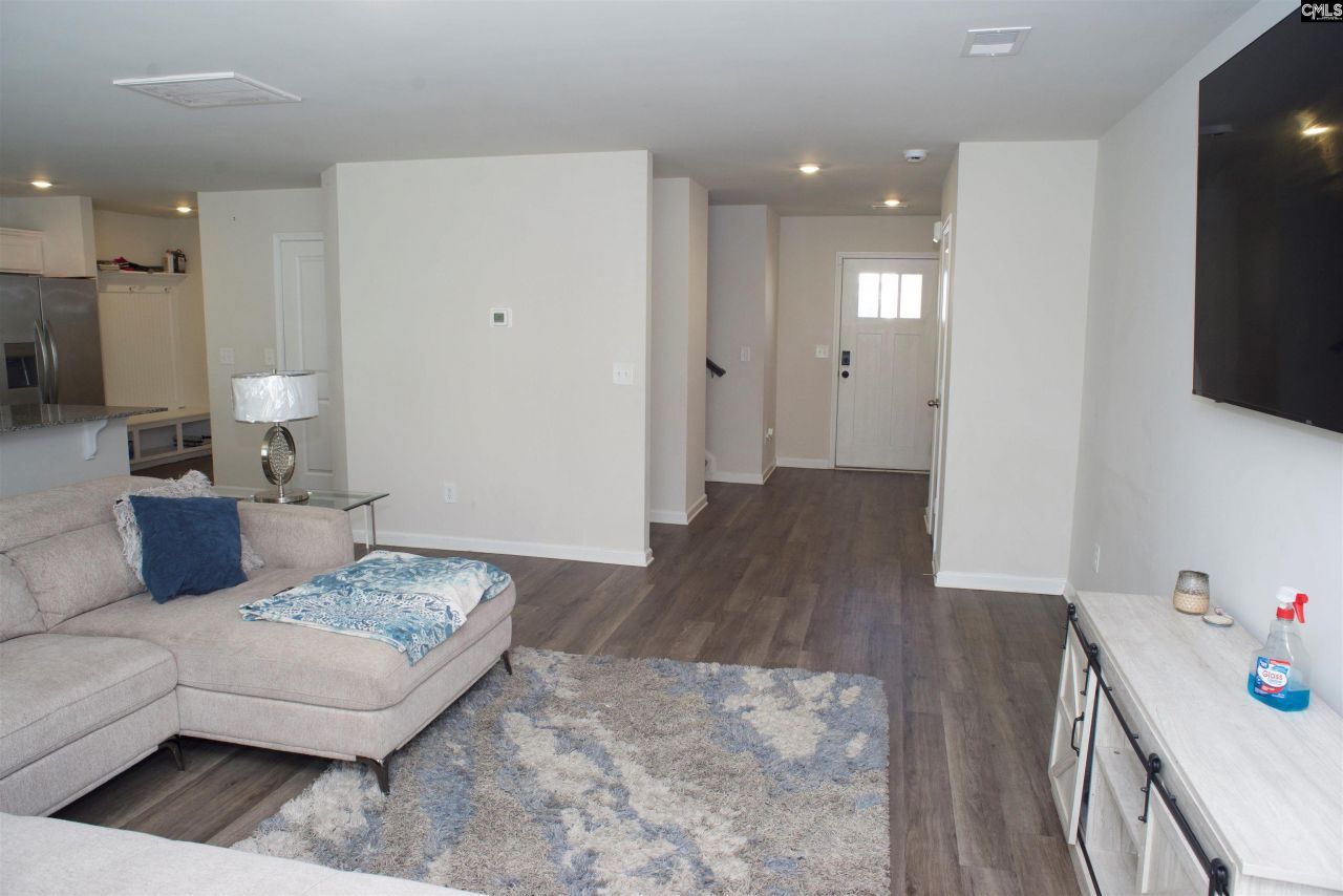 716 Wimbee Court Photo 8