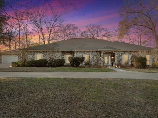 321 LAKE DAVID Drive, Picayune, MS 39466