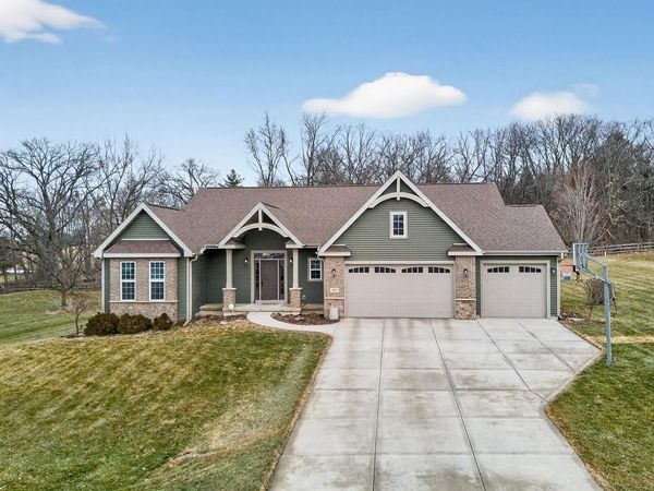 3092 Parker Pass, Sun Prairie, WI 53590