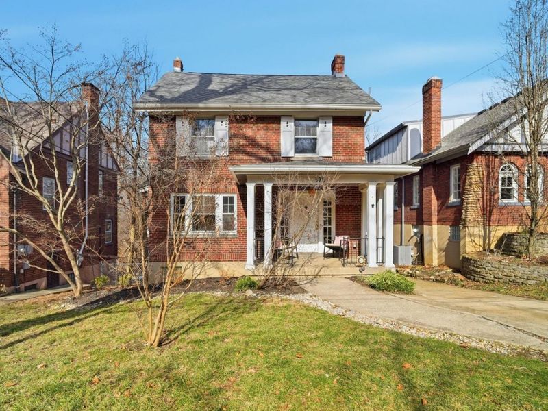 320 Amazon Avenue, Cincinnati, OH 45220 Photo 1