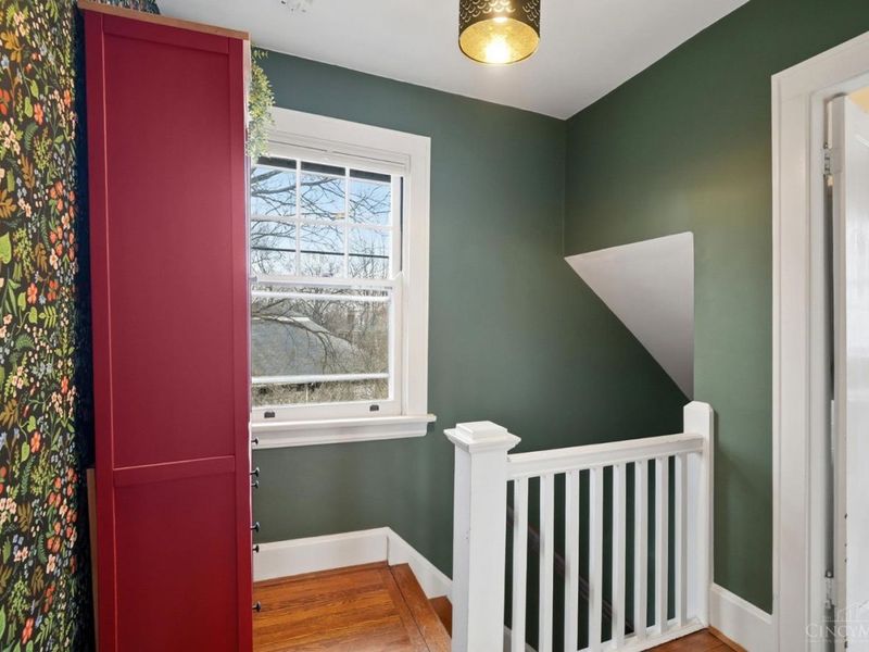 320 Amazon Avenue, Cincinnati, OH 45220 Photo 20