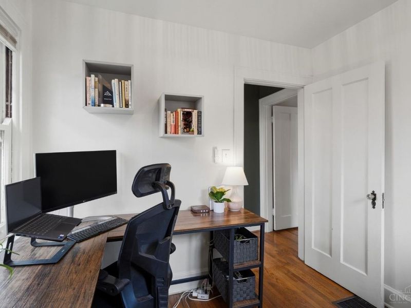 320 Amazon Avenue, Cincinnati, OH 45220 Photo 25