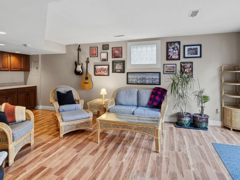 320 Amazon Avenue, Cincinnati, OH 45220 Photo 32