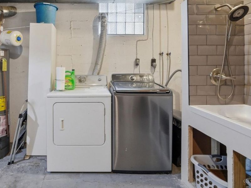 320 Amazon Avenue, Cincinnati, OH 45220 Photo 37