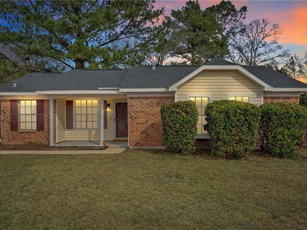 9633 Royal Woods Drive S, Mobile, AL 36608