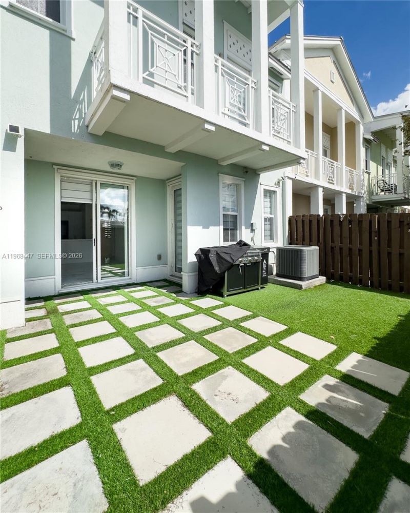 10728 NW 76th Ln , Unit 10728, Doral, FL 33178 Photo