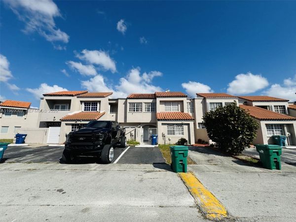 12853 SW 64th Ln, Miami, FL 33183